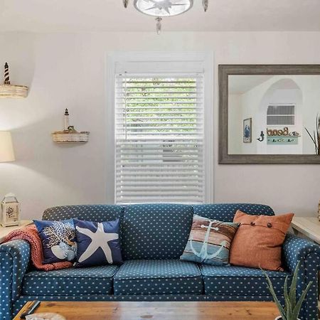 Beach Bungalow - 1 Block To Beach - Pets Welcome! Norfolk Luaran gambar