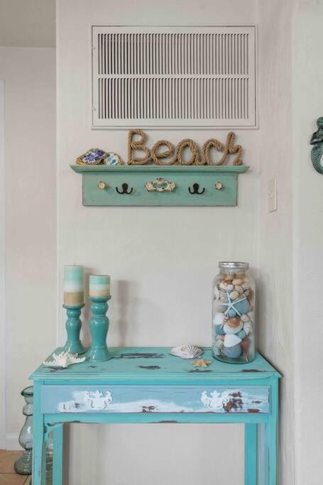 Beach Bungalow - 1 Block To Beach - Pets Welcome! Norfolk Luaran gambar