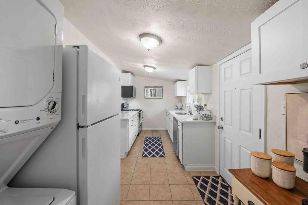 Beach Bungalow - 1 Block To Beach - Pets Welcome! Norfolk Luaran gambar